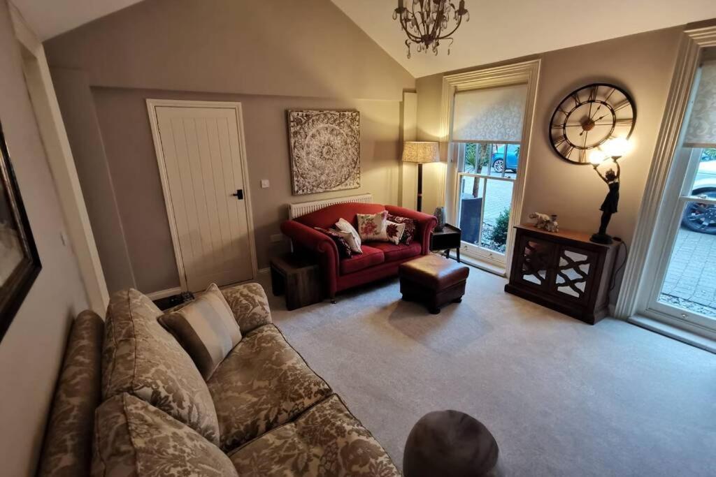 The Lodge At The Cedars Stourbridge Buitenkant foto