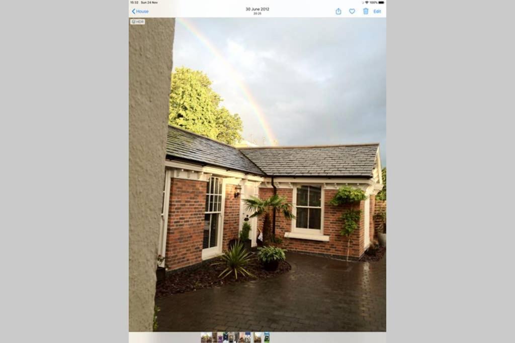 The Lodge At The Cedars Stourbridge Buitenkant foto